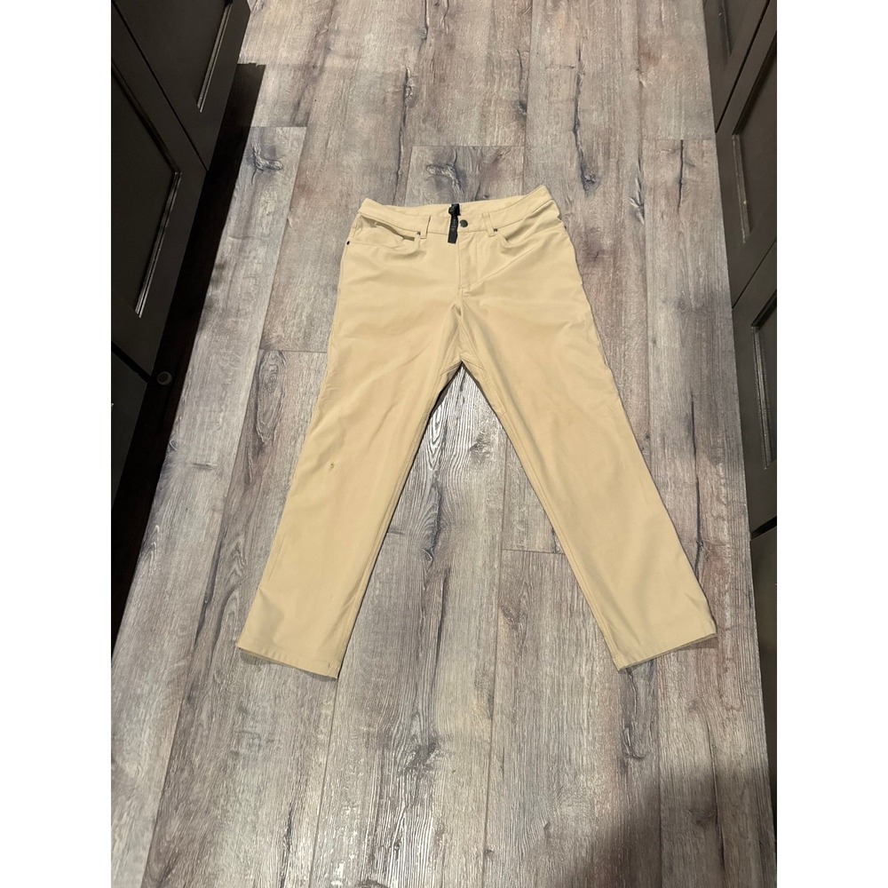 Lululemon ABC 5 Pocket Golf Dress Pants Tan Classic Fit Mens 30 has small hole